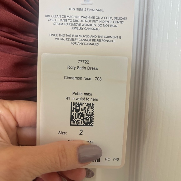 Lined long bridesmaid or special event dress. Never worn size 2 - Picture 2 of 7